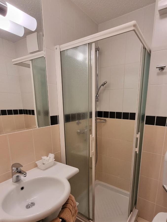 Apartments Ad رادنسي المظهر الخارجي الصورة