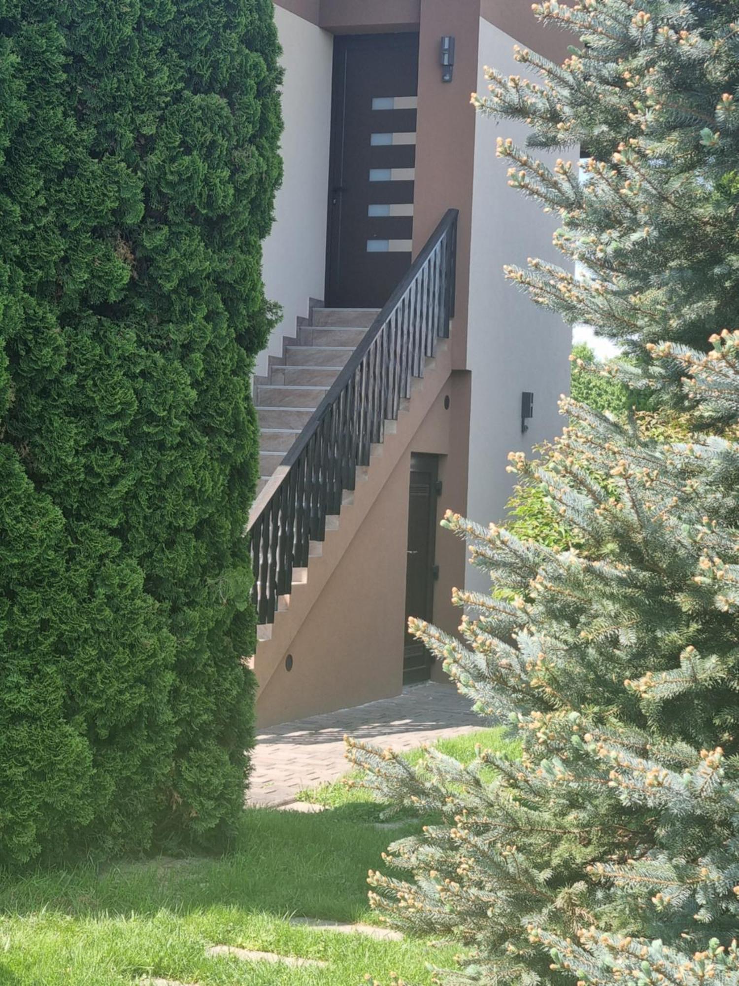 Apartments Ad رادنسي المظهر الخارجي الصورة